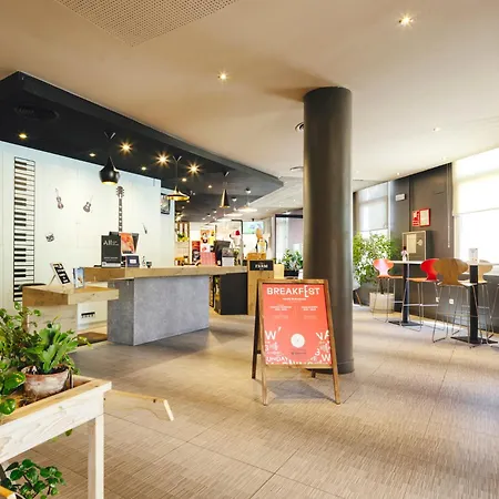 Hotel Ibis *